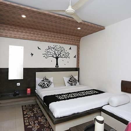 Super Oyo Flagship 4957 Hotel China Town Bhairaun Ghāt 外观 照片