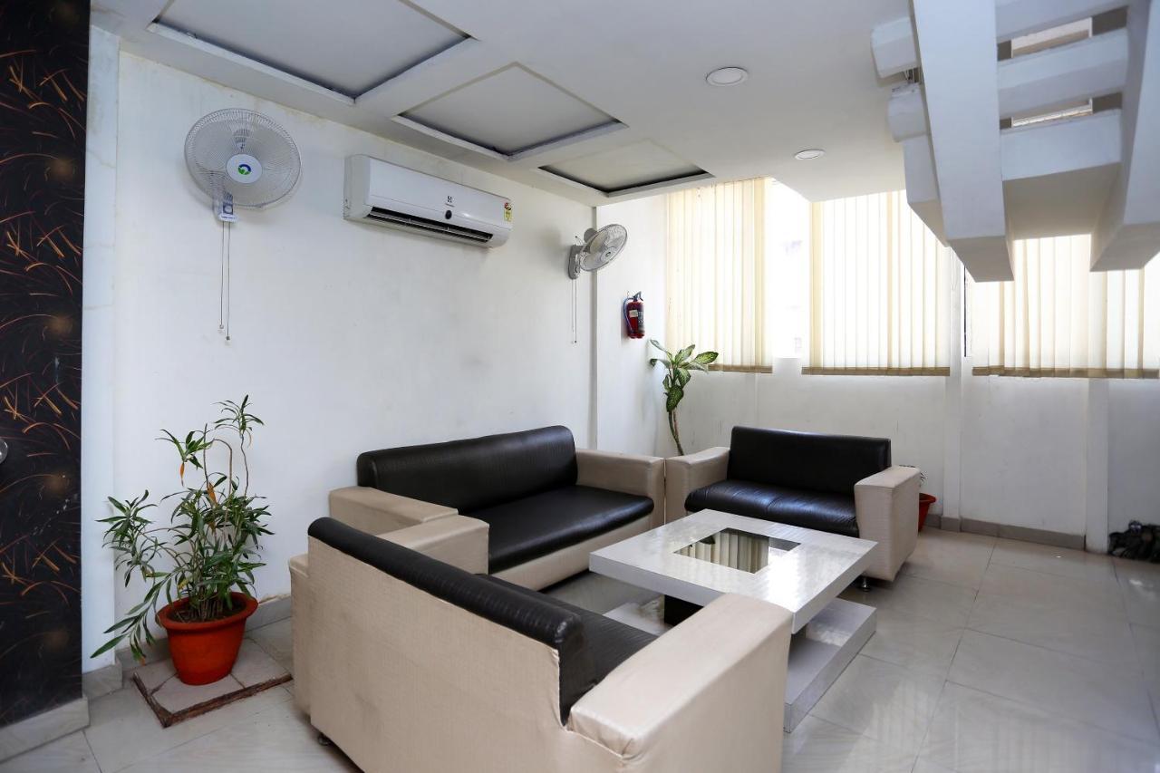 Super Oyo Flagship 4957 Hotel China Town Bhairaun Ghāt 外观 照片
