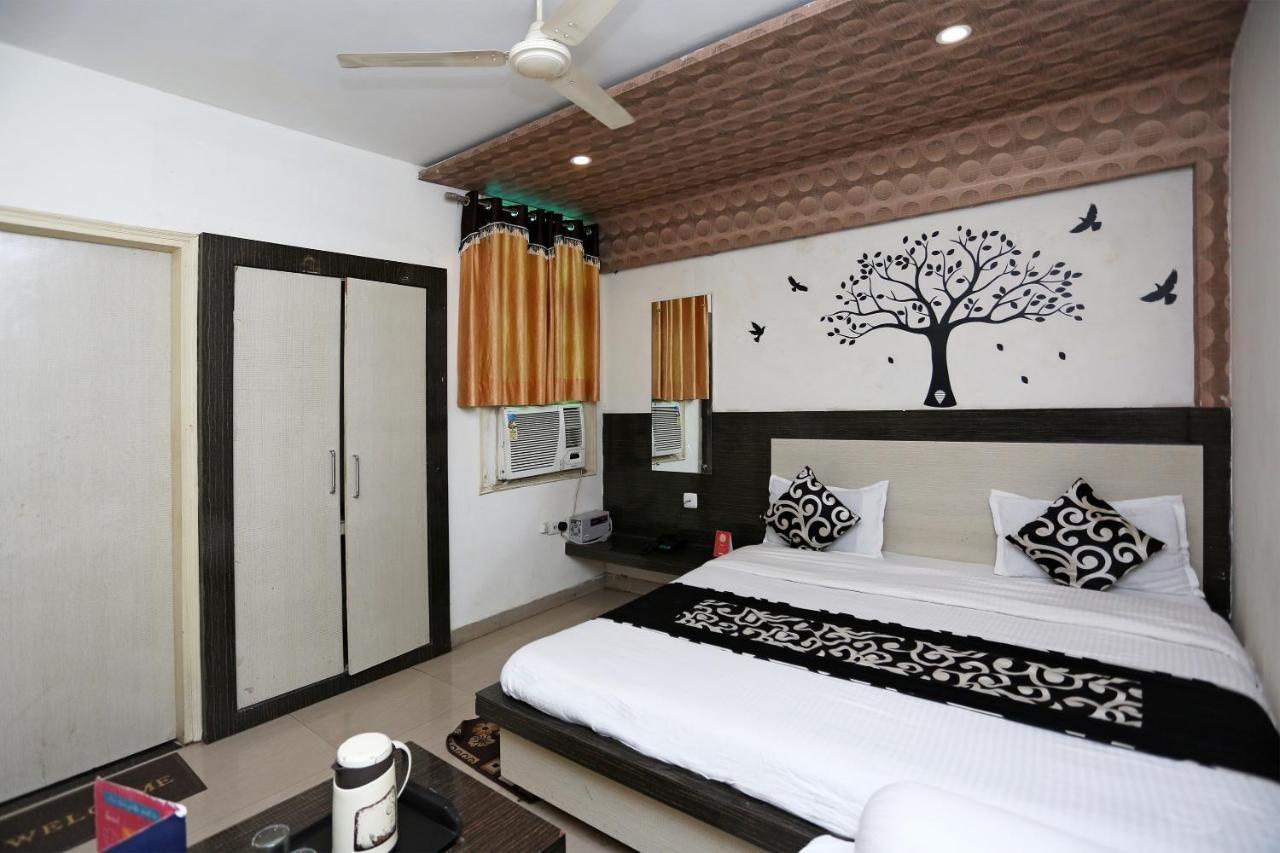 Super Oyo Flagship 4957 Hotel China Town Bhairaun Ghāt 外观 照片