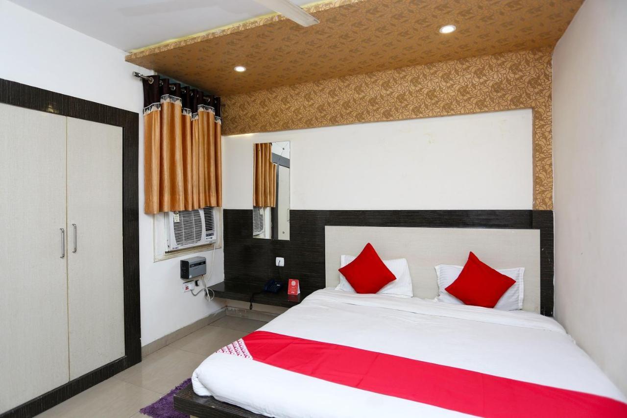 Super Oyo Flagship 4957 Hotel China Town Bhairaun Ghāt 外观 照片