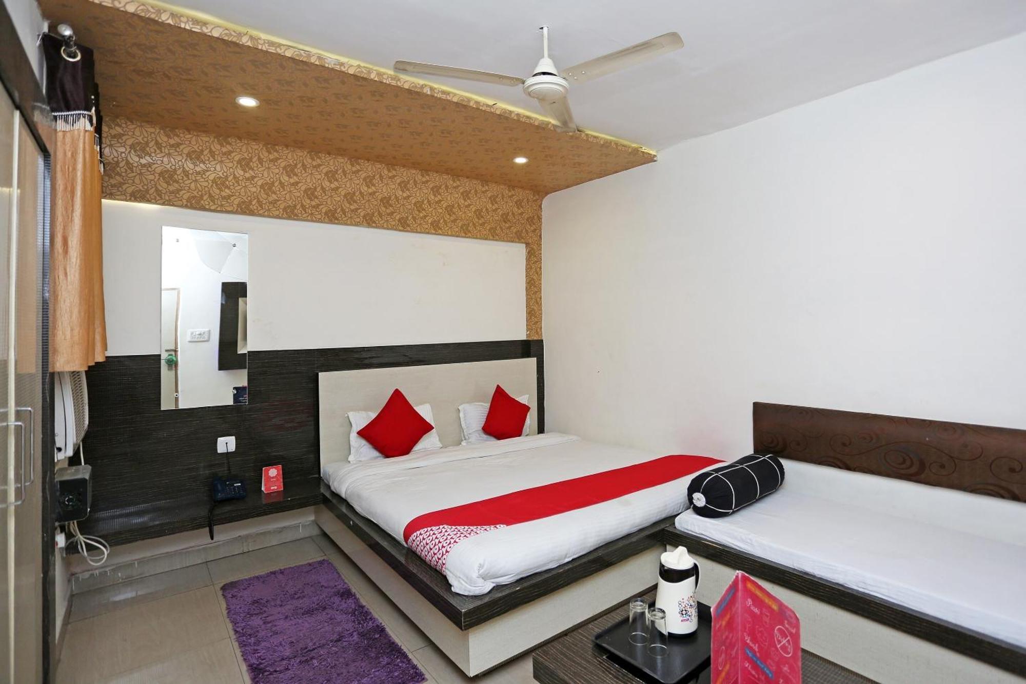 Super Oyo Flagship 4957 Hotel China Town Bhairaun Ghāt 外观 照片